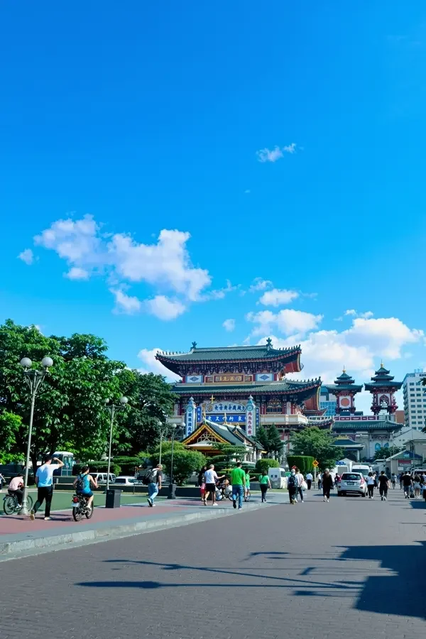 金色沙滩